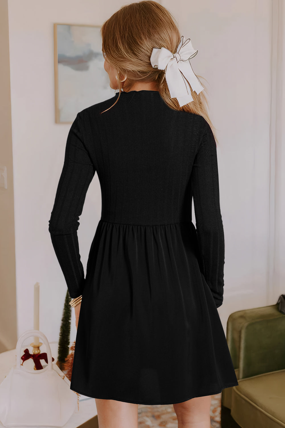Robe Mini Noire à Col Volants Tricot Côtelé Patchwork Manches Longues