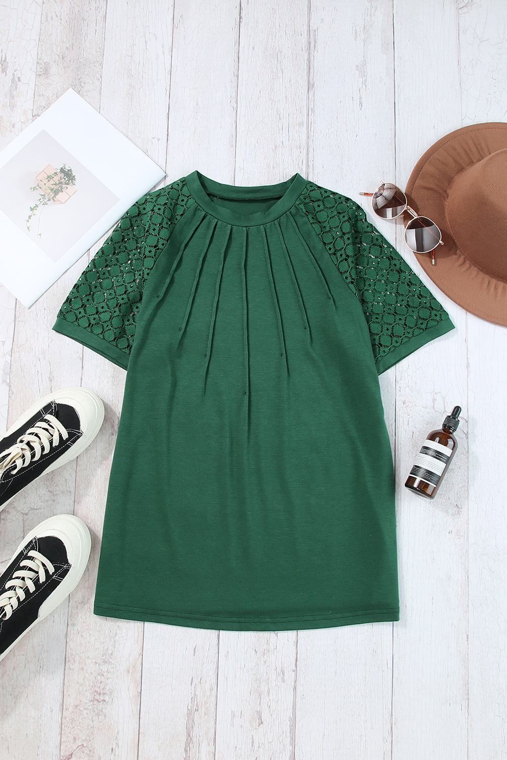 T-shirt Vert Foncé à Détails Couturés et Dentelle Contrastante Manches Raglan