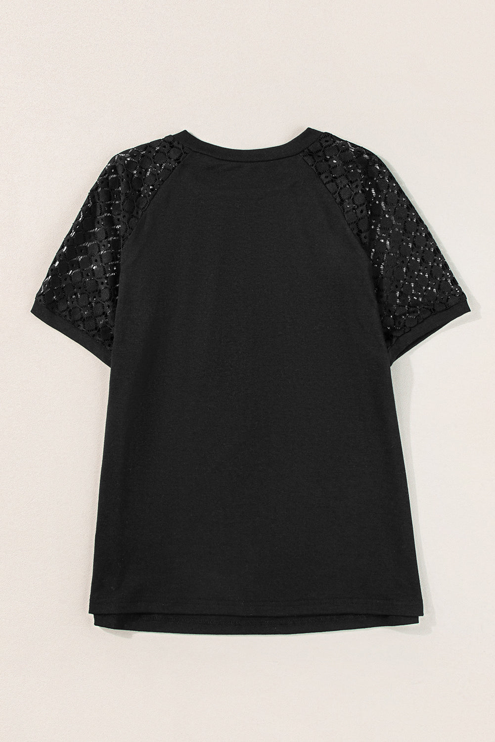 T-Shirt Noir Détails Coutures Dentelle Contrastante Manches Raglan