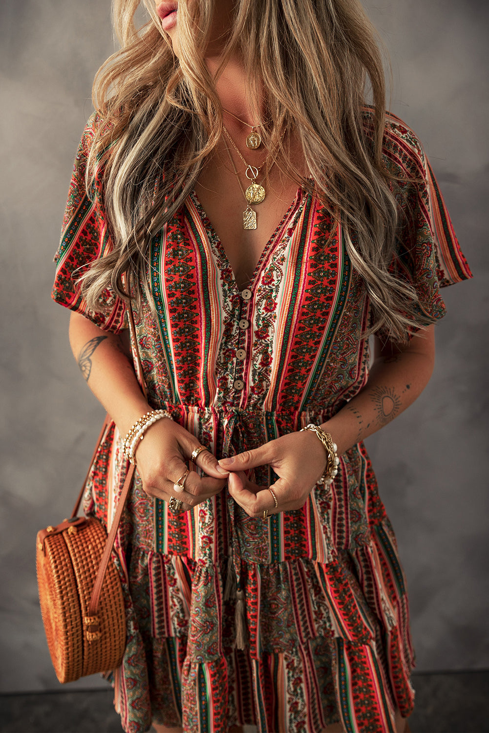 Robe à plusieurs niveaux Bohemian Floral Imprimé floral boutonné en V