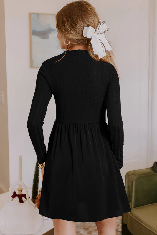 Robe Mini Noire à Col Volants Tricot Côtelé Patchwork Manches Longues